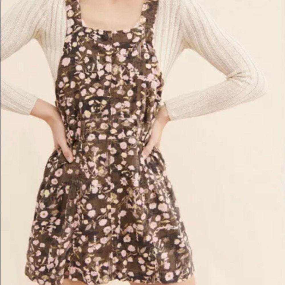 🍁🍂FREE PEOPLE STAYING IN JUMPER BROWN OVERALLS PINK FLORAL UTILITY TRENDY